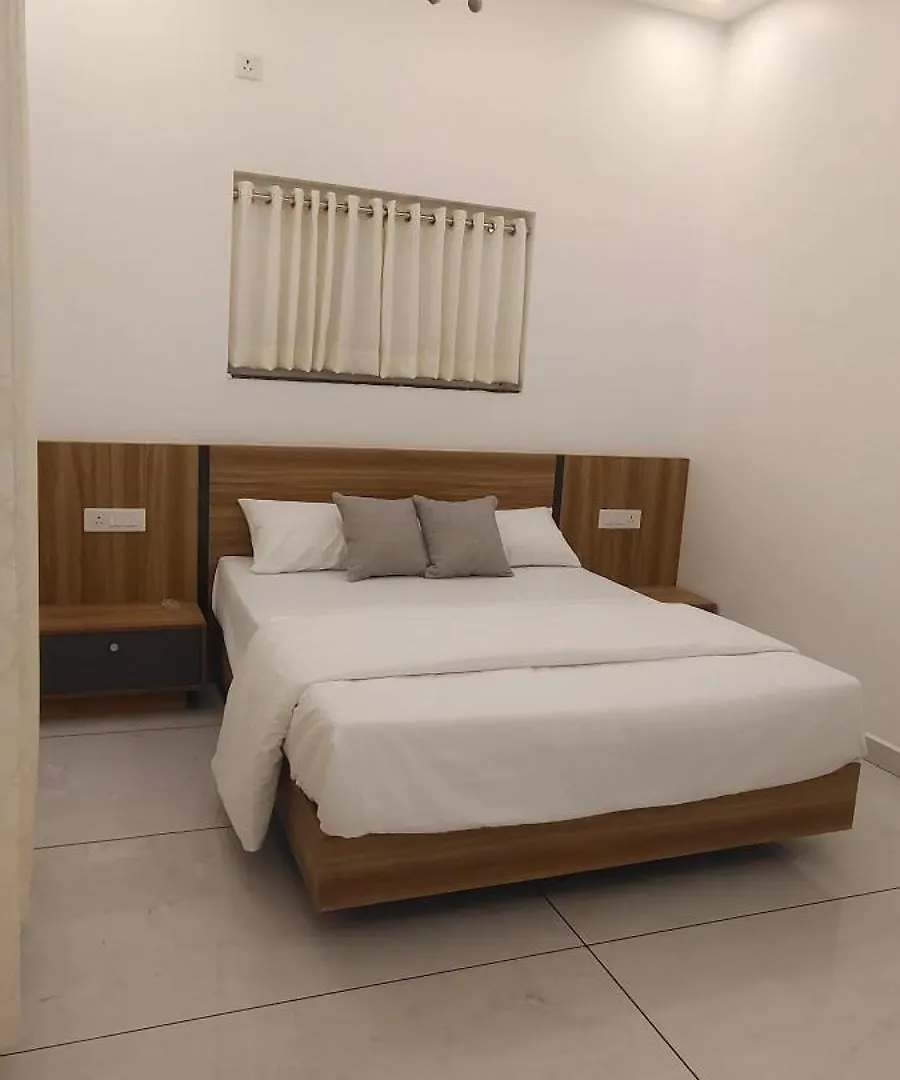 Tiger Hills Homestay مونار شقة